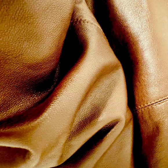 REDUCED! Chocolate brown leather pencil skirt. Fits a medium. Says 14. Not. - Picture 3 of 8